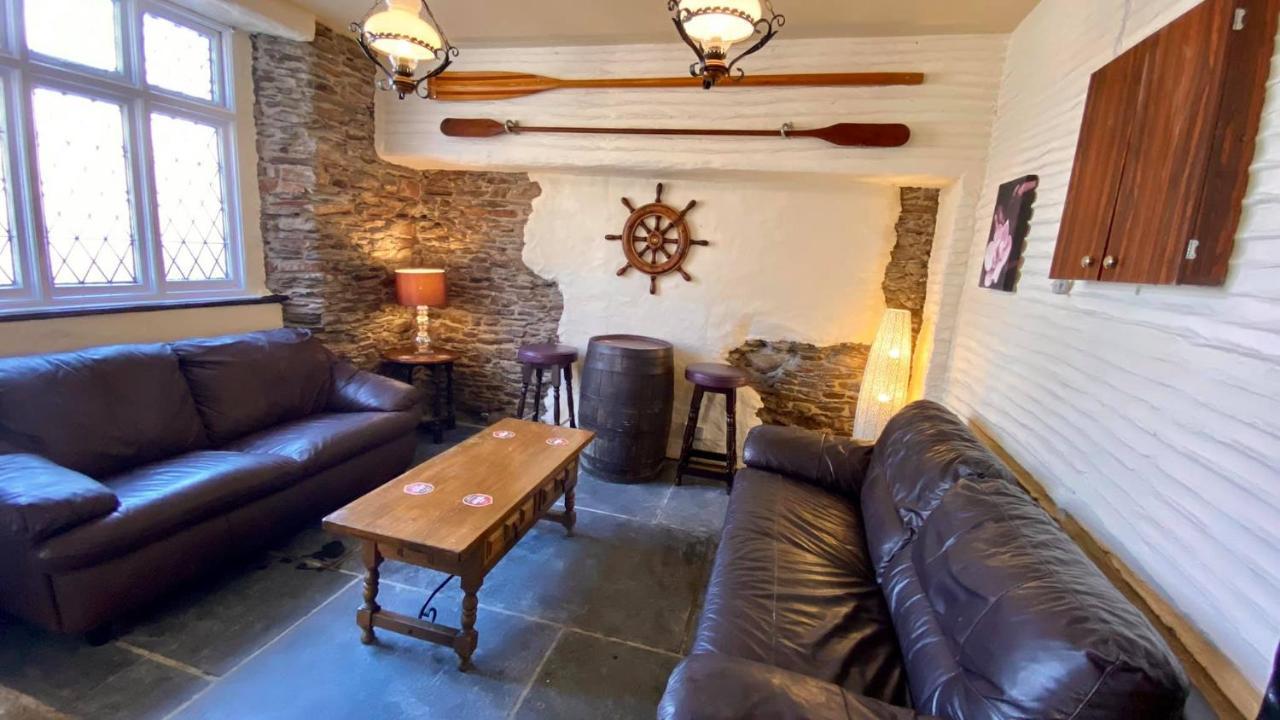 Jolly Sailor Inn Лу Экстерьер фото