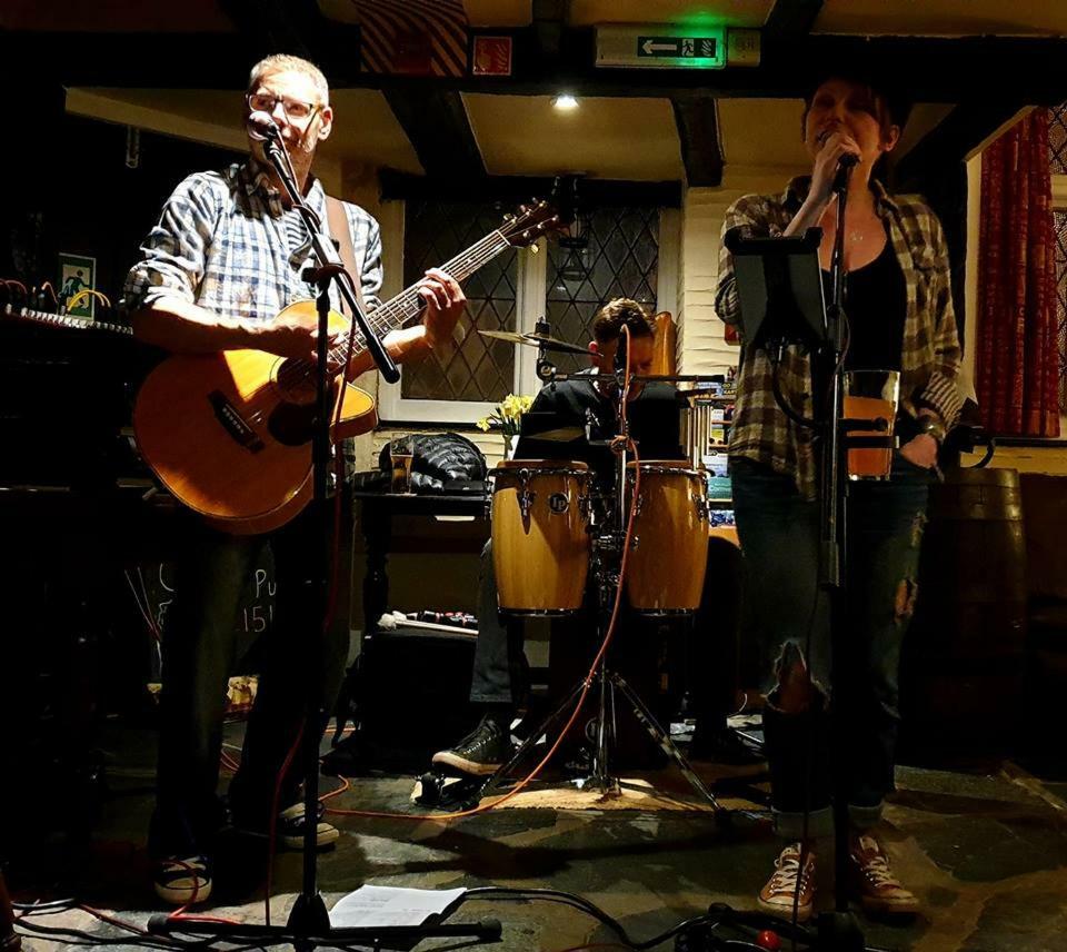 Jolly Sailor Inn Лу Экстерьер фото